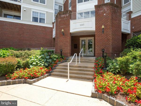 1645 INTERNATIONAL DR #316, Mclean, VA 22102