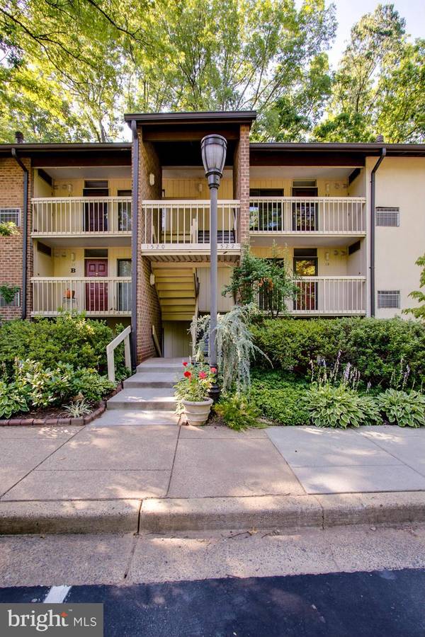 1522 MOORINGS DR #22B, Reston, VA 20190