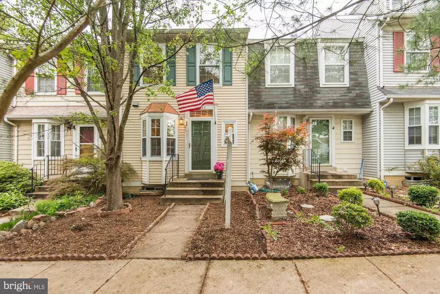 8563 SOUTHLAWN CT, Alexandria, VA 22309