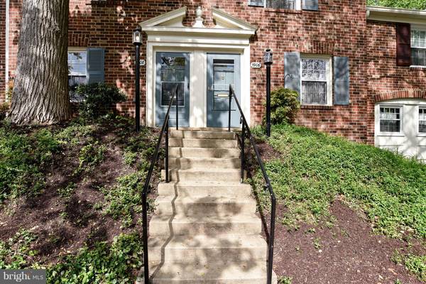 5908 PRINCE GEORGE DR #308, Springfield, VA 22152