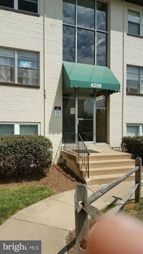 4256 BUCKMAN RD #25, Alexandria, VA 22309