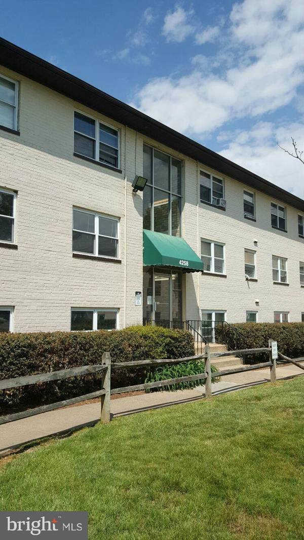 4258 BUCKMAN RD #35, Alexandria, VA 22309