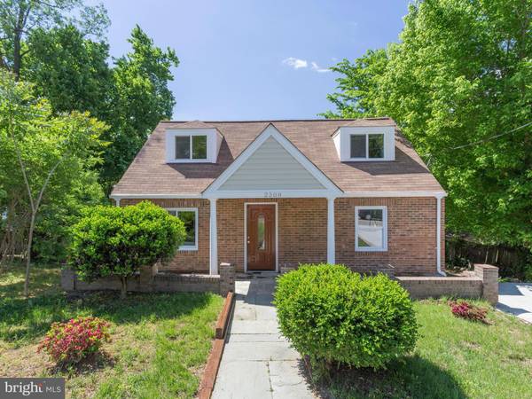 2308 FORT DR, Alexandria, VA 22303