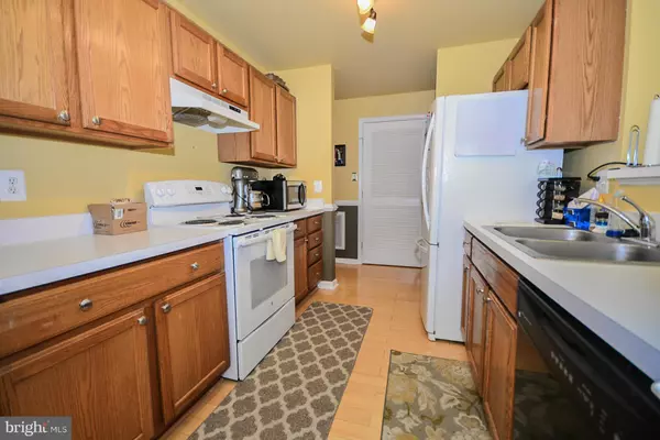 Alexandria, VA 22306,7501-A CALDERON CT #241