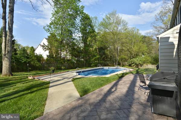 Great Falls, VA 22066,12003 HOLLY CREST CT