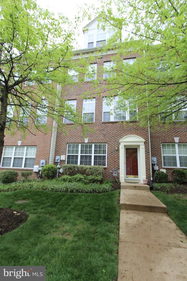 5442 PATUXENT KNOLL PL, Alexandria, VA 22312