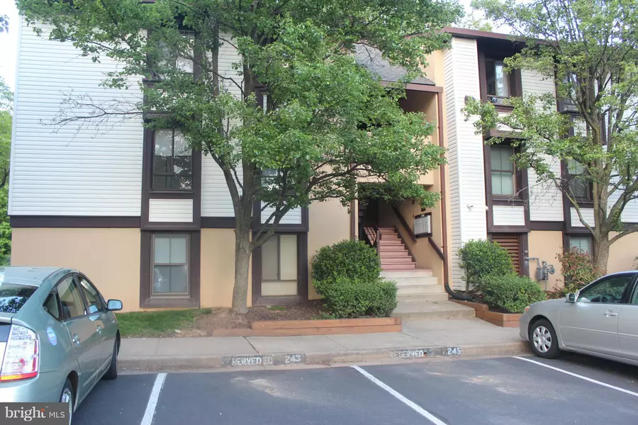 11601 STONEVIEW SQ #11-C, Reston, VA 20191