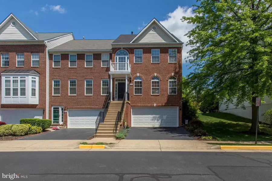 5130 BALLYCASTLE CIR, Alexandria, VA 22315