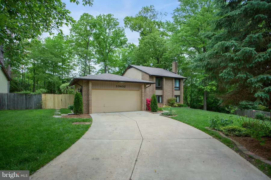 10402 WOODBURY WOODS CT, Fairfax, VA 22032