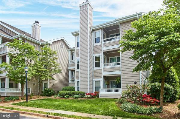 14317 CLIMBING ROSE WAY #301, Centreville, VA 20121