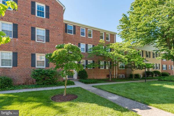 6716 WAKEFIELD DR #C1, Alexandria, VA 22307