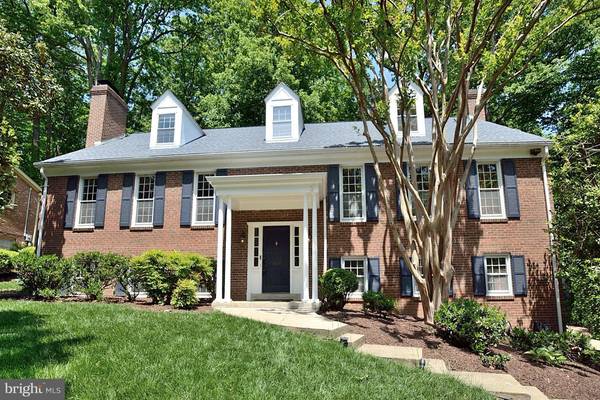 1606 MASON HILL DR, Alexandria, VA 22307