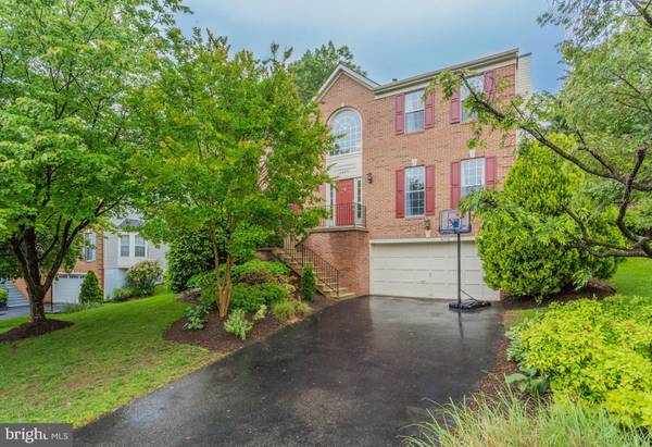 6049 SHAFFER DR, Alexandria, VA 22310