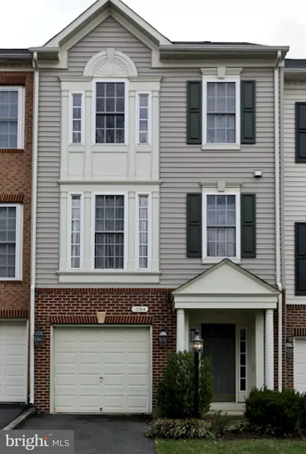 12764 HERON RIDGE DR, Fairfax, VA 22030