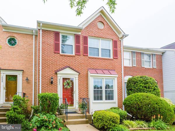 8057 SKY BLUE DR, Alexandria, VA 22315