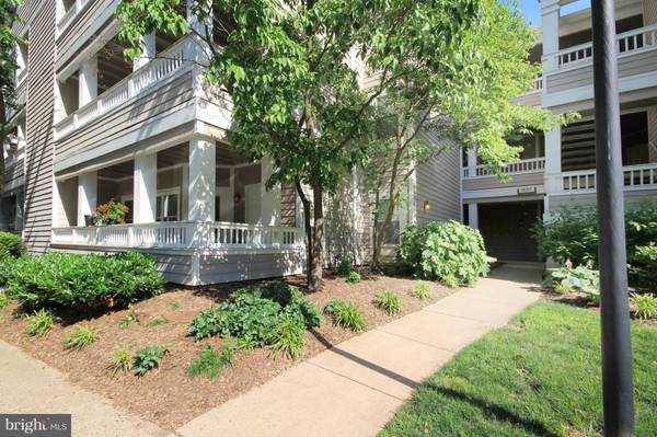 14317 CLIMBING ROSE WAY #105, Centreville, VA 20121