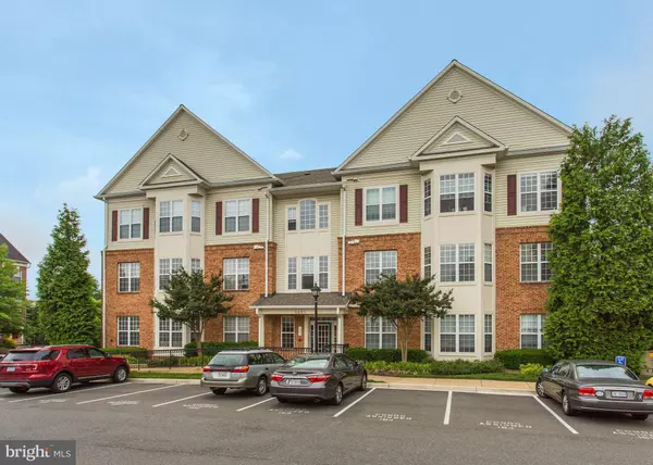 6491 CHEYENNE DR #103, Alexandria, VA 22312