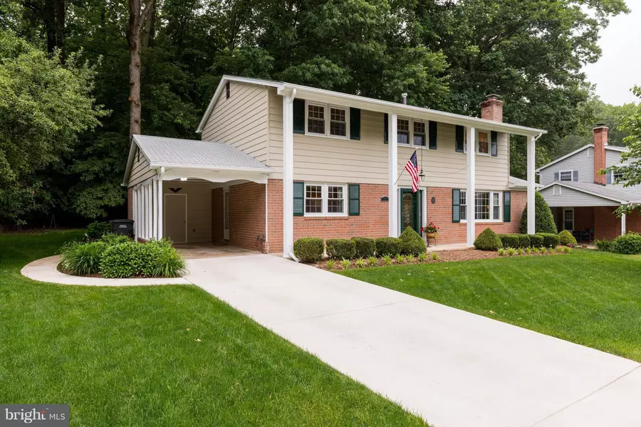 6951 CONSERVATION DR, Springfield, VA 22153