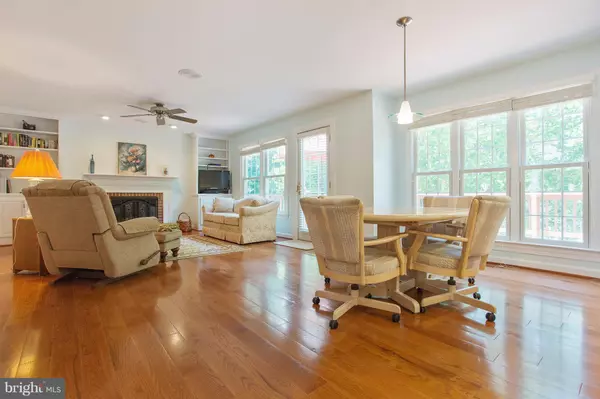 Alexandria, VA 22308,8306 CENTERBROOK PL