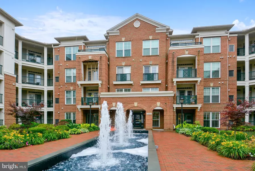 2905 SAINTSBURY PLZ #217, Fairfax, VA 22031