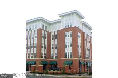 2665 PROSPERITY AVE #320, Fairfax, VA 22031