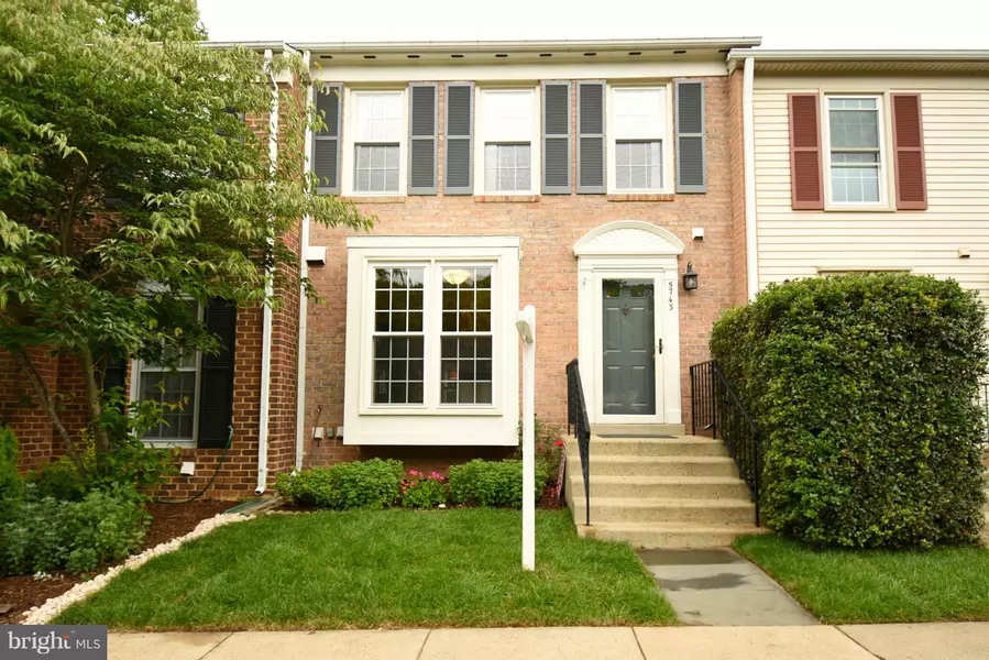 5743 RIDGE VIEW DR, Alexandria, VA 22310