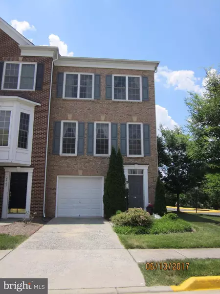 2465 TERRA COTTA CIR, Herndon, VA 20171