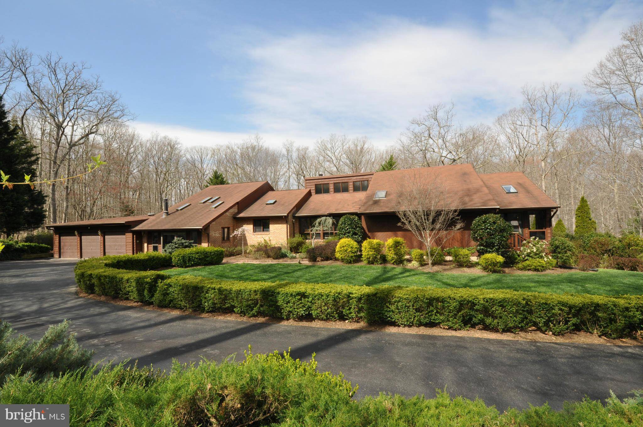 8705 MOUNTAIN VALLEY RD, Fairfax Station, VA 22039