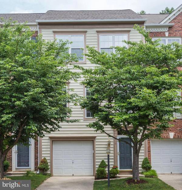 5415 SUMMER LEAF LN, Alexandria, VA 22312