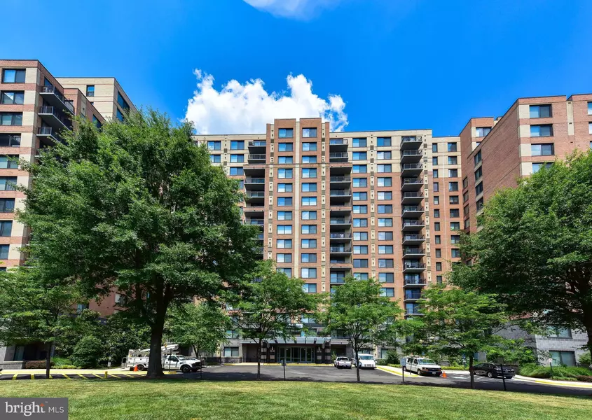 2451 MIDTOWN AVE #1217, Alexandria, VA 22303