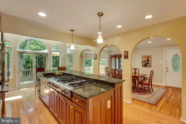 Alexandria, VA 22315,5807 SUNDERLAND CT