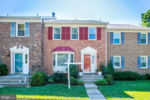 8902 GRANDSTAFF CT, Springfield, VA 22153