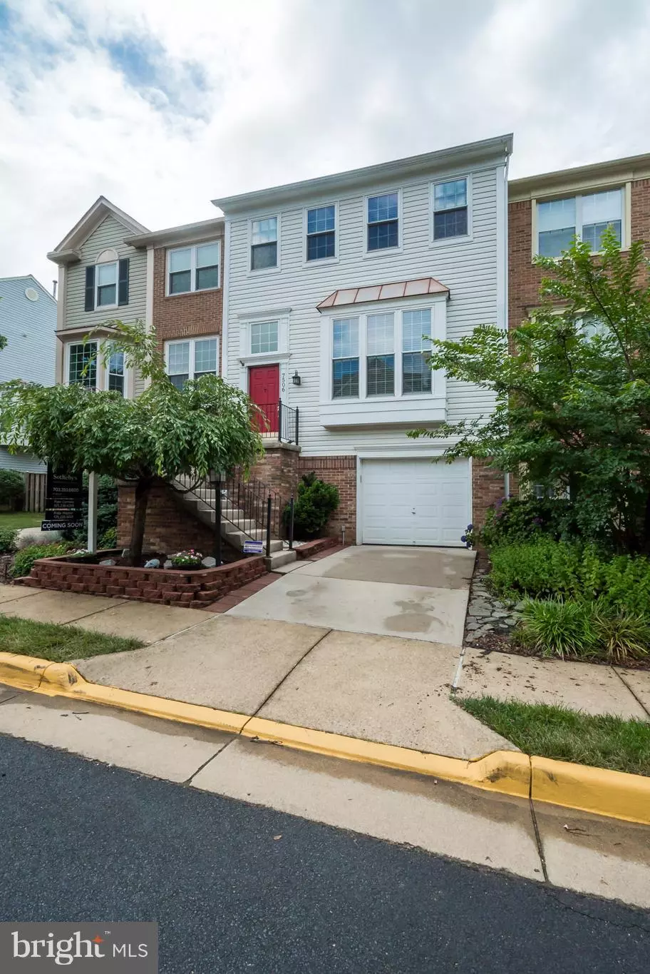 Alexandria, VA 22315,7506 LAMOYNE CT