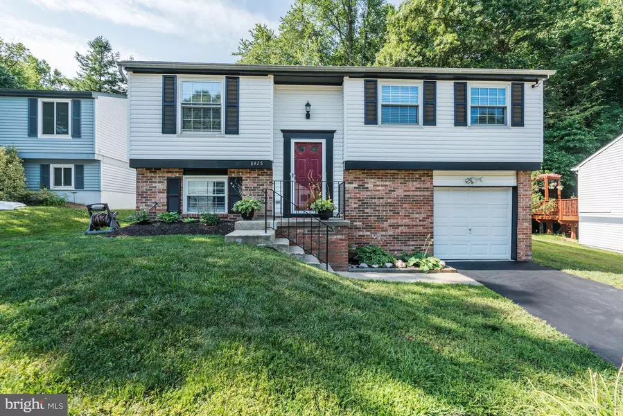 8425 GREAT LAKE LN, Springfield, VA 22153