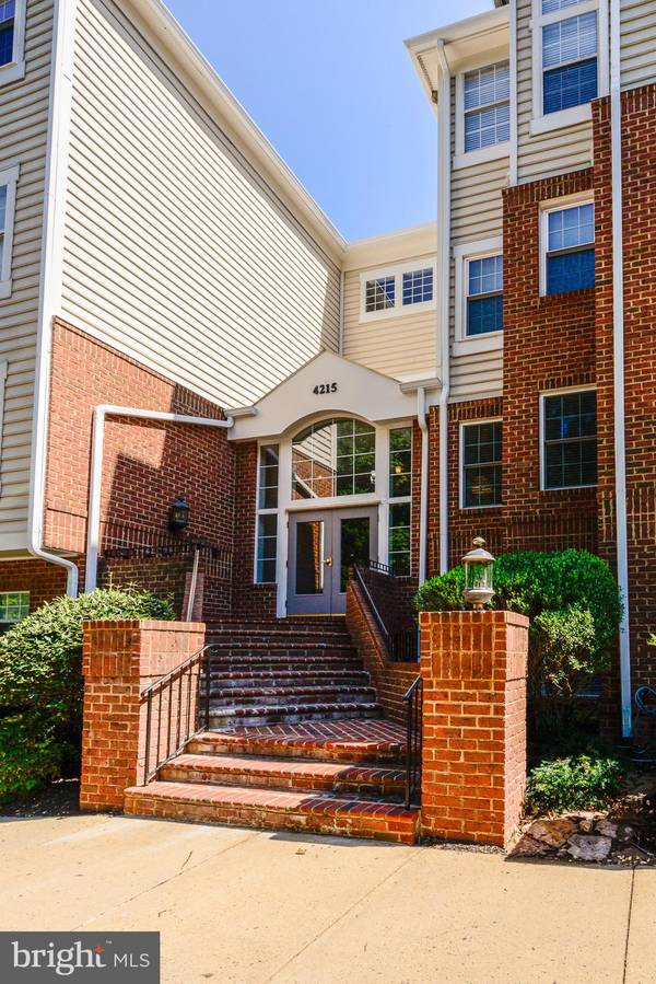 4215 MOZART BRIGADE LN #22, Fairfax, VA 22033