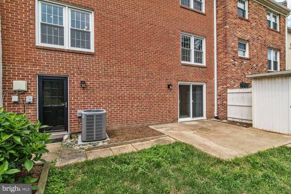 Springfield, VA 22152,6011 STONEYGATE CT