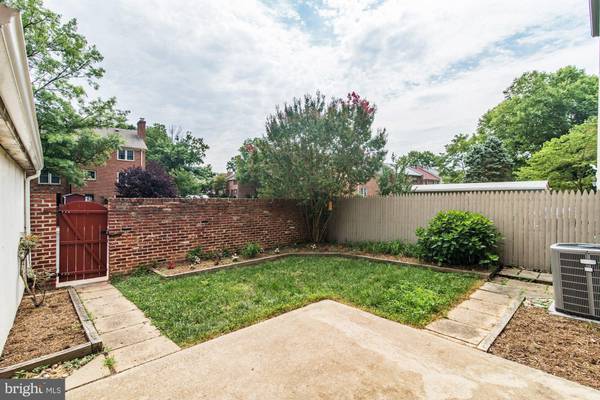 Springfield, VA 22152,6011 STONEYGATE CT