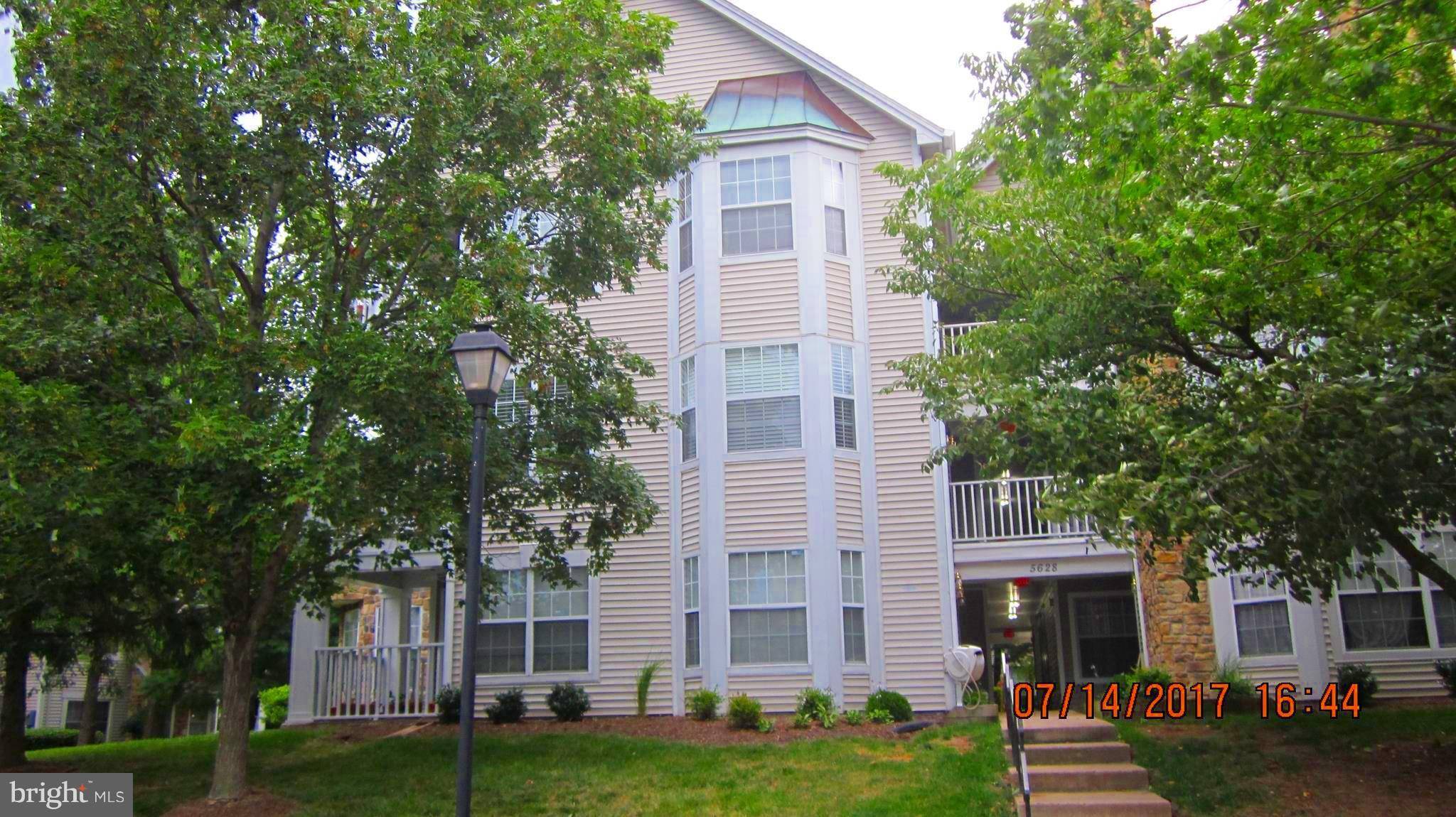 5628 WILLOUGHBY NEWTON DR #25, Centreville, VA 20120