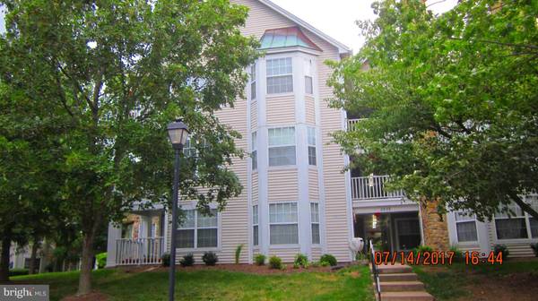 5628 WILLOUGHBY NEWTON DR #25, Centreville, VA 20120