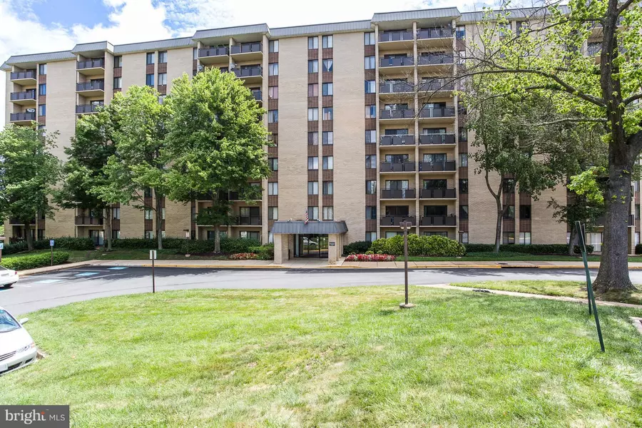 3100 MANCHESTER ST #1018, Falls Church, VA 22044