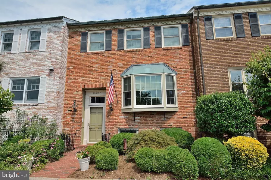 6307 GOLF COURSE SQ, Alexandria, VA 22307