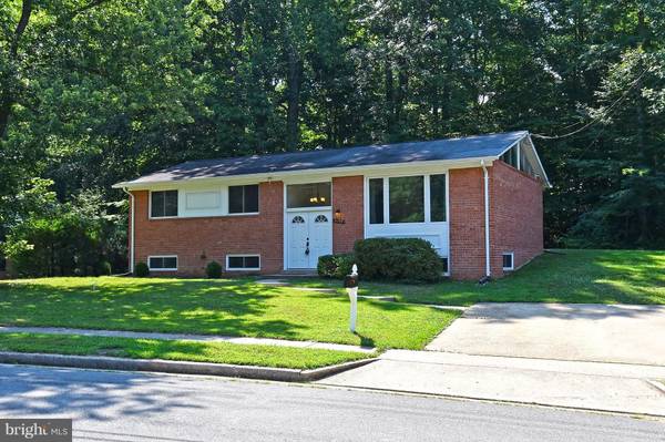 8205 SPRINGFIELD VILLAGE DR, Springfield, VA 22152