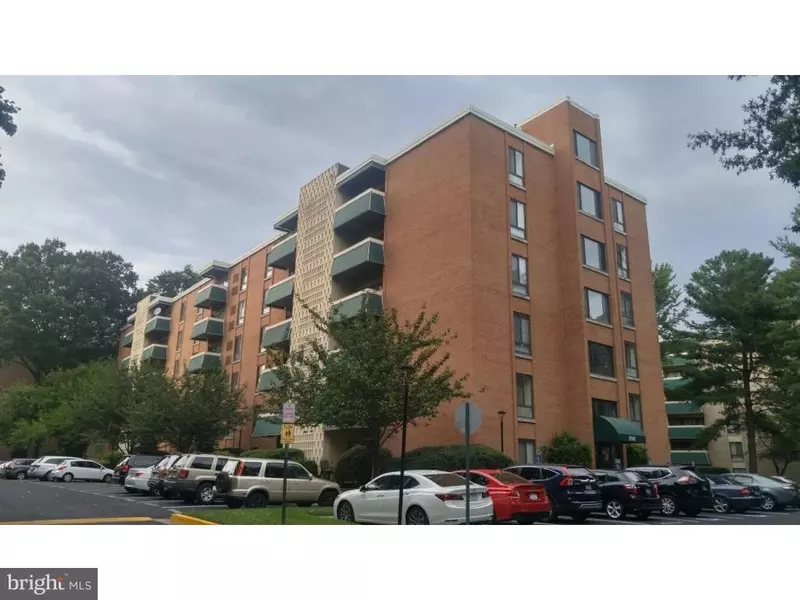 6141 LEESBURG PIKE #602, Falls Church, VA 22041