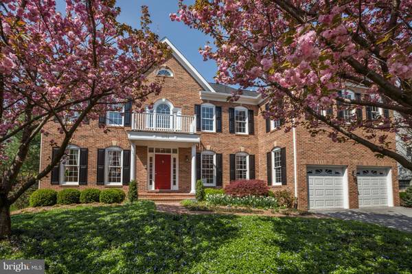 10702 MAPLECREST LN, Potomac, MD 20854