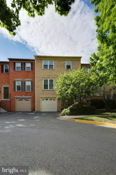 7217 SWANSONG WAY, Bethesda, MD 20817