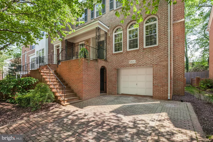 5920 MAPLEWOOD PARK PL, Bethesda, MD 20814