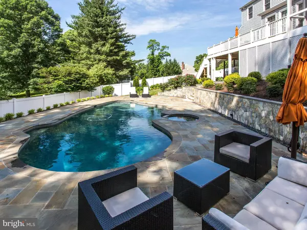 Gaithersburg, MD 20878,14910 BRAEMAR CRESCENT WAY