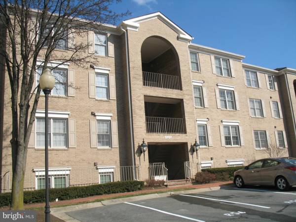 5707 BREWER HOUSE CIR #101, Rockville, MD 20852