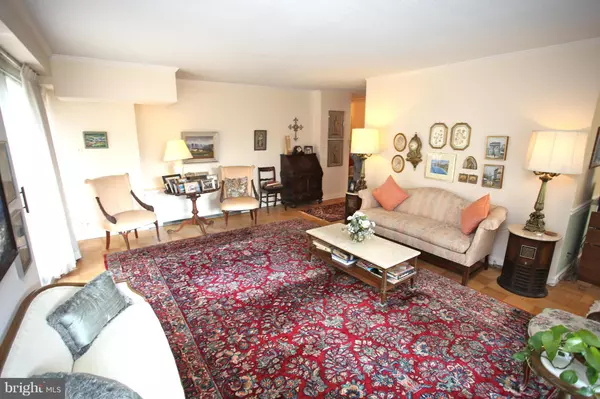 Chevy Chase, MD 20815,4515 WILLARD AVE #510S