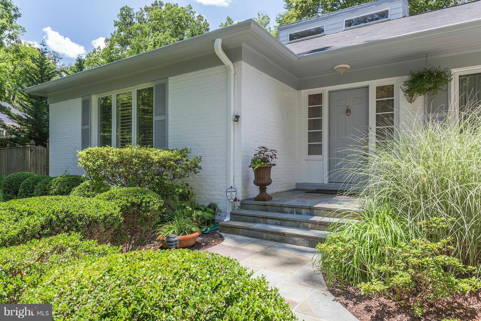 Bethesda, MD 20817,9206 ALDERSHOT DR